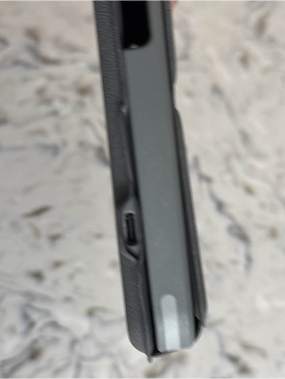 Slim Black and Gray ipad pro case